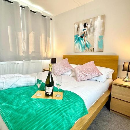 Horizon House, Stunning 2-Bedroom Flat 1, Parking, Netflix, Oxford Exterior photo