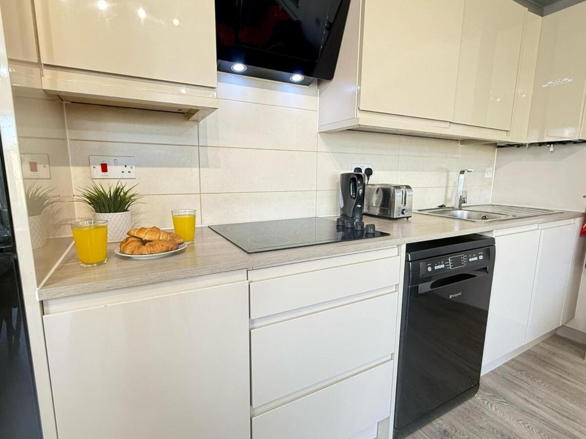 Horizon House, Stunning 2-Bedroom Flat 1, Parking, Netflix, Oxford Exterior photo
