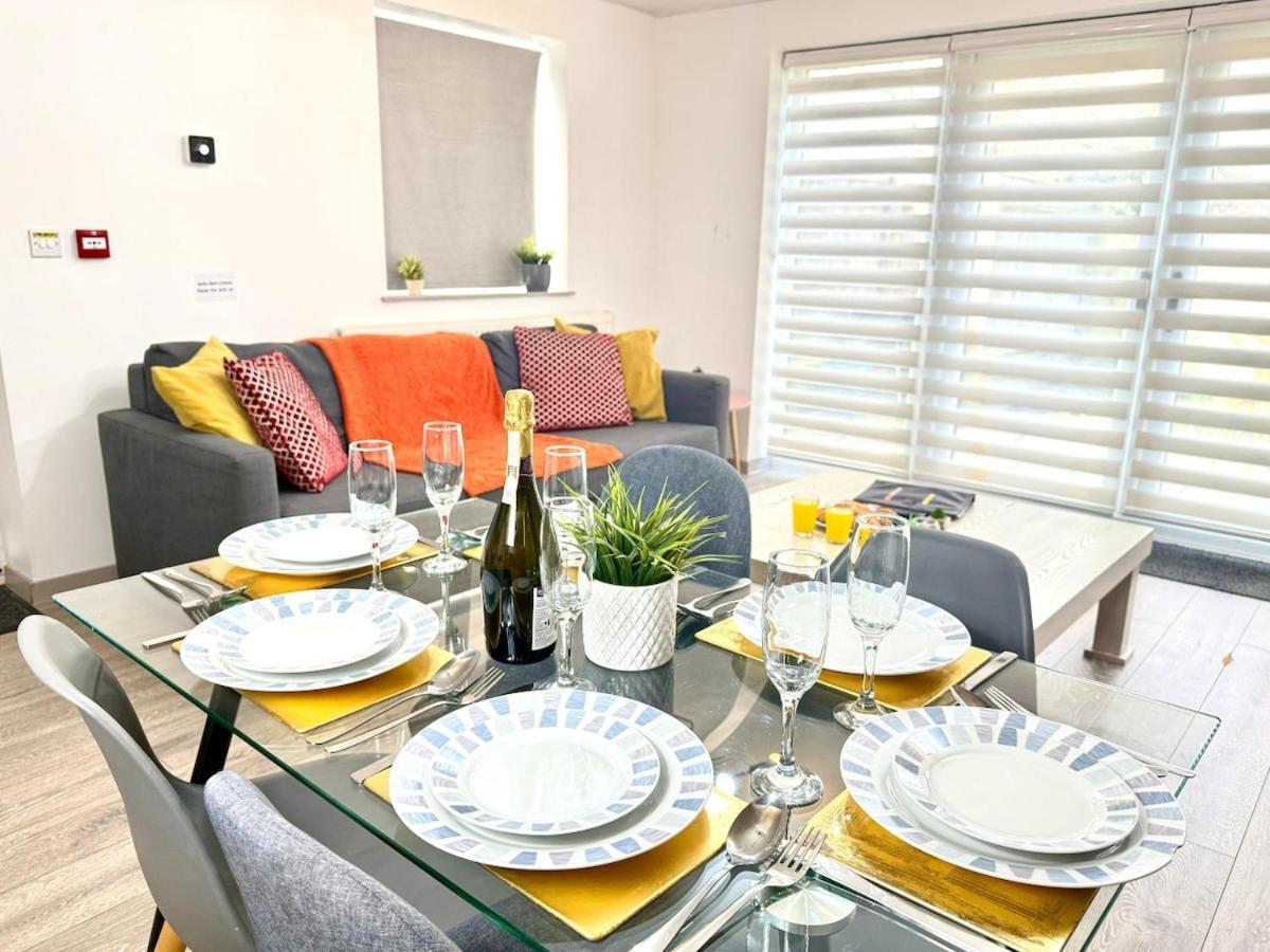 Horizon House, Stunning 2-Bedroom Flat 1, Parking, Netflix, Oxford Exterior photo