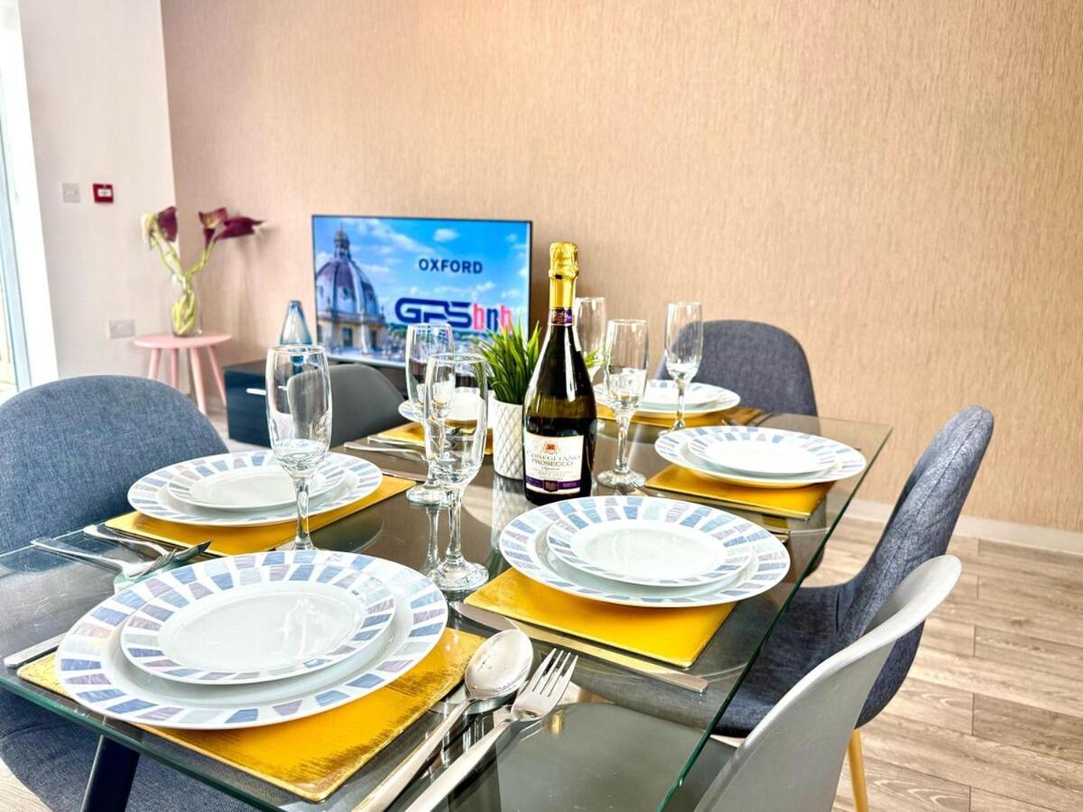 Horizon House, Stunning 2-Bedroom Flat 1, Parking, Netflix, Oxford Exterior photo