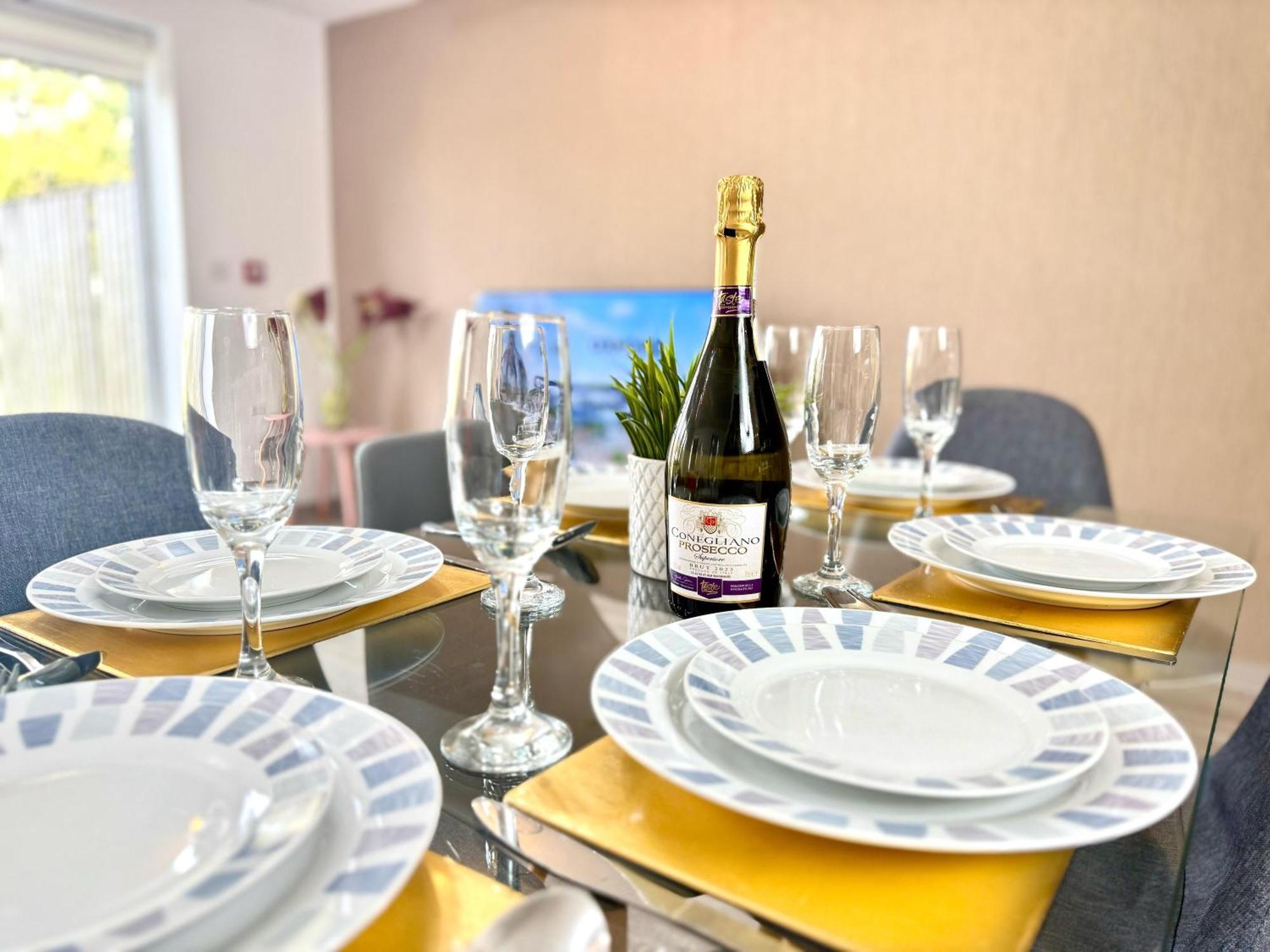 Horizon House, Stunning 2-Bedroom Flat 1, Parking, Netflix, Oxford Exterior photo